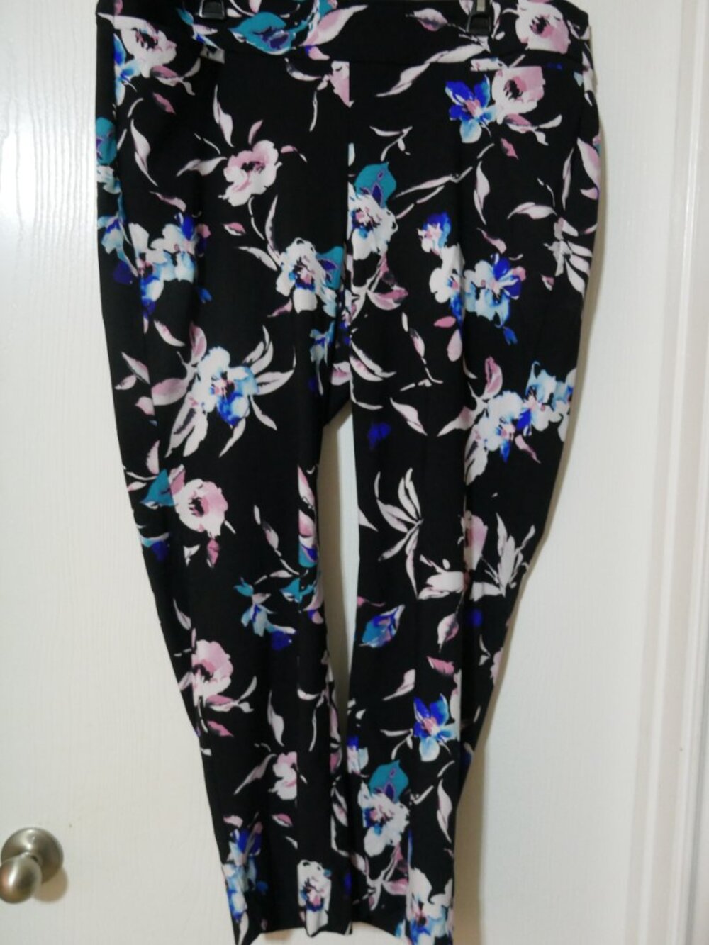 Lane Bryant The Allie Black Pant Floral Pattern Skinny Ankle Pull On Stretch 20R